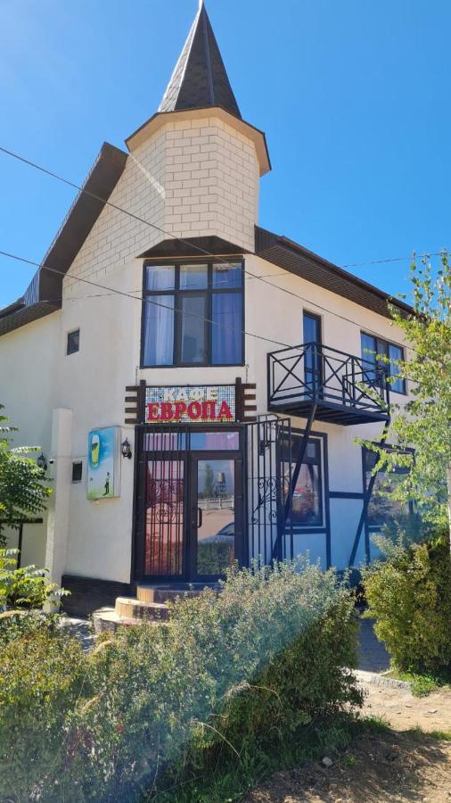 Evropa Hotel Bosteri Exterior photo