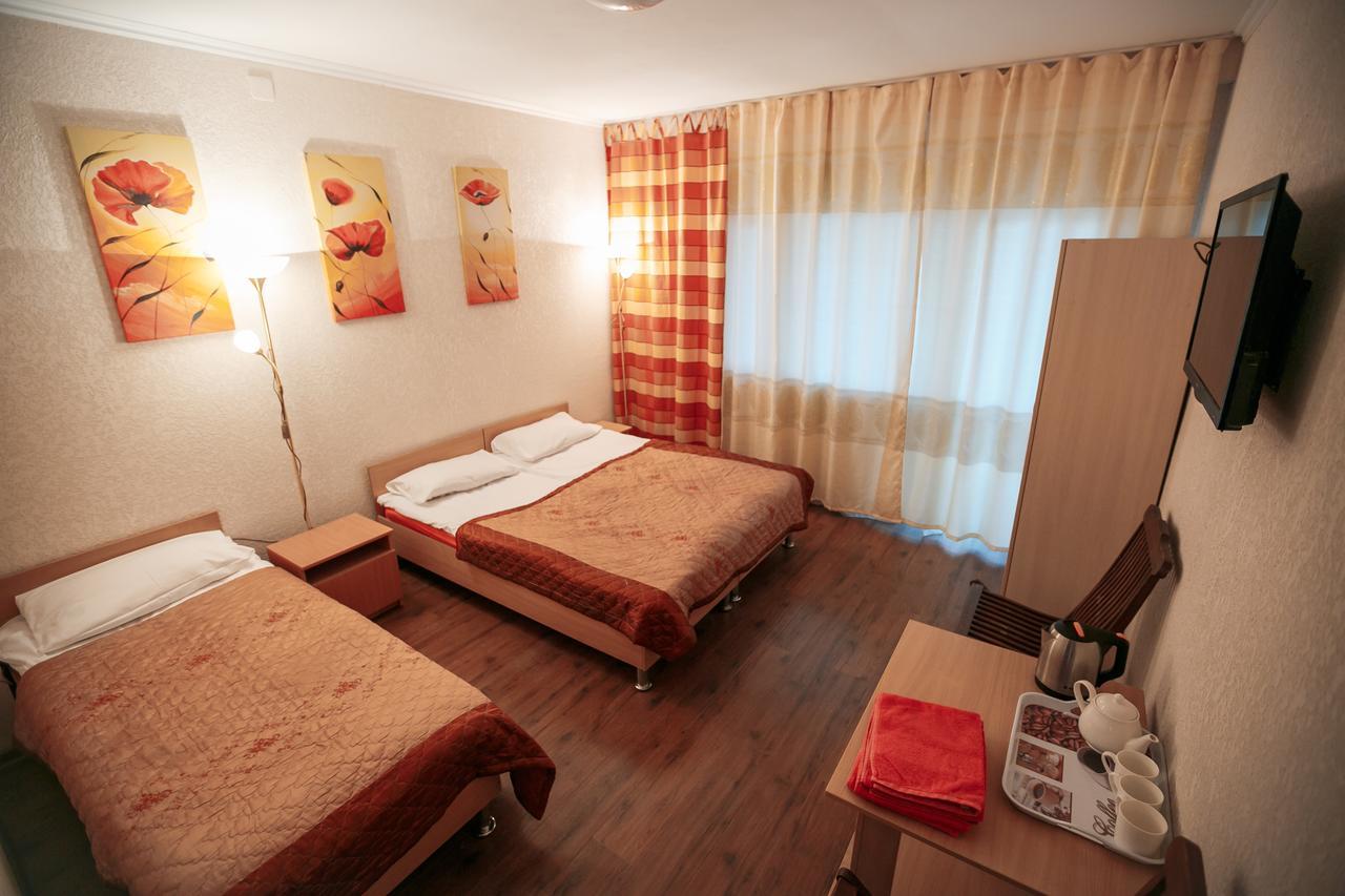 Evropa Hotel Bosteri Exterior photo